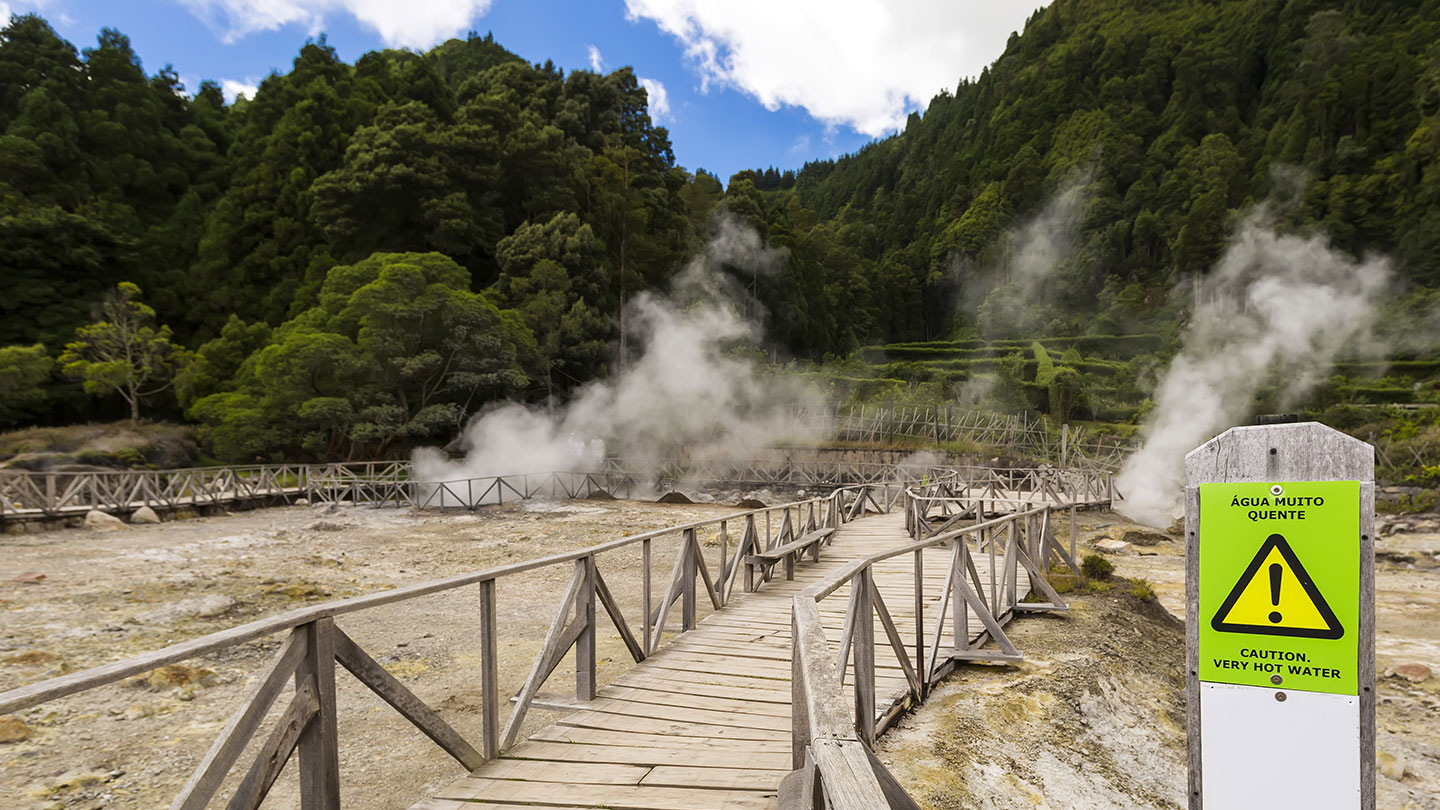 Lagoa das Furnas Fumaroles