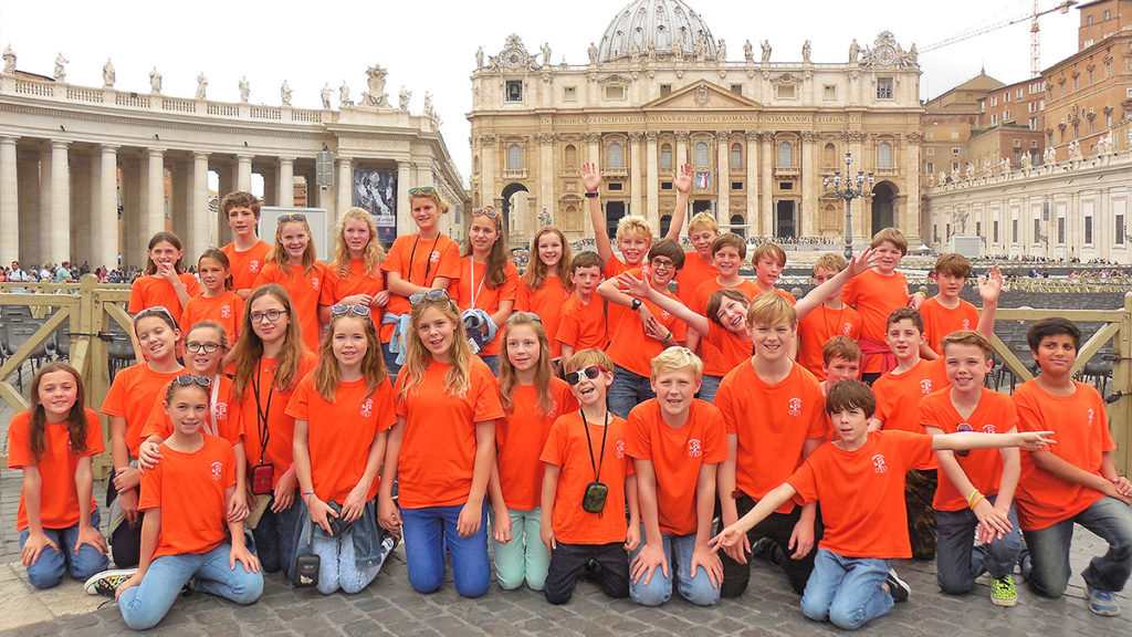 A Rayburn School Group in Rome Italy